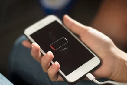 5 Easy Ways to Make Your Phone Battery Last Longer